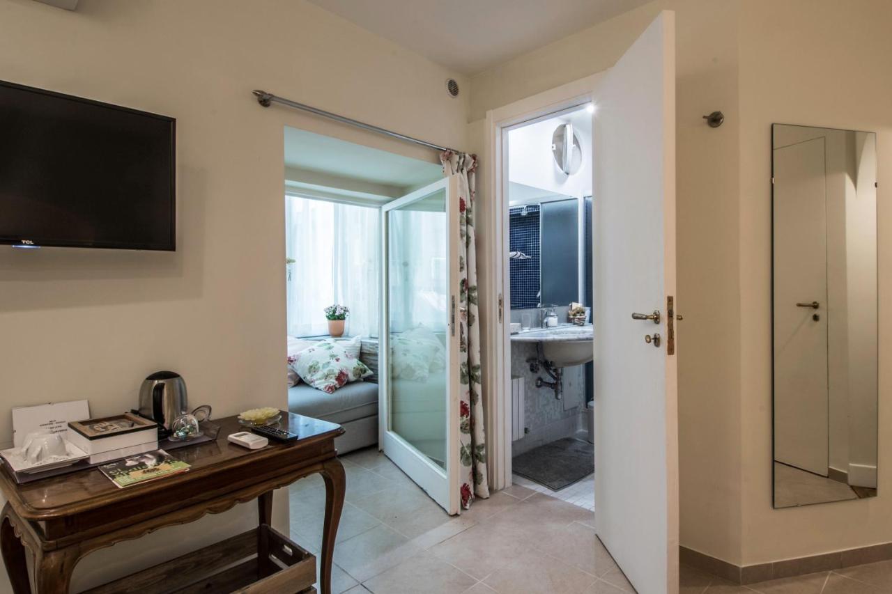 Baru In Chiaia Bed & Breakfast Napoli Dış mekan fotoğraf