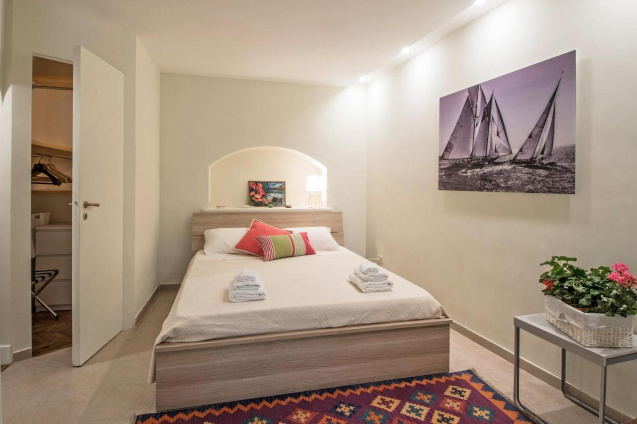Baru In Chiaia Bed & Breakfast Napoli Dış mekan fotoğraf