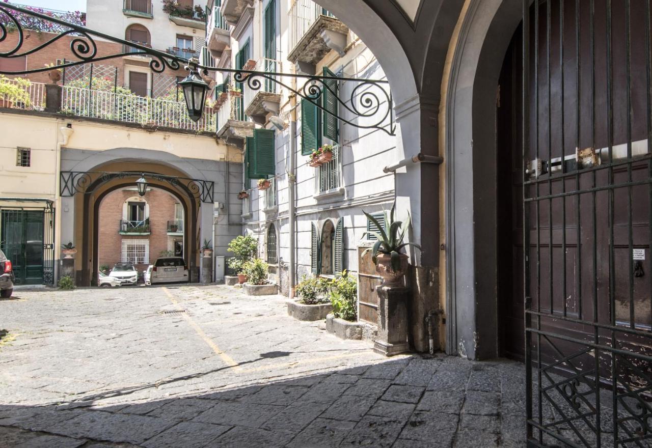 Baru In Chiaia Bed & Breakfast Napoli Dış mekan fotoğraf